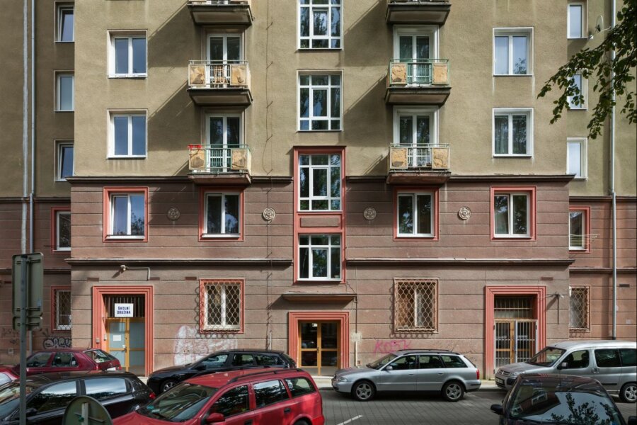 Brněnská sorela. Architektura a oficiální umění ve veřejném prostoru 50. let